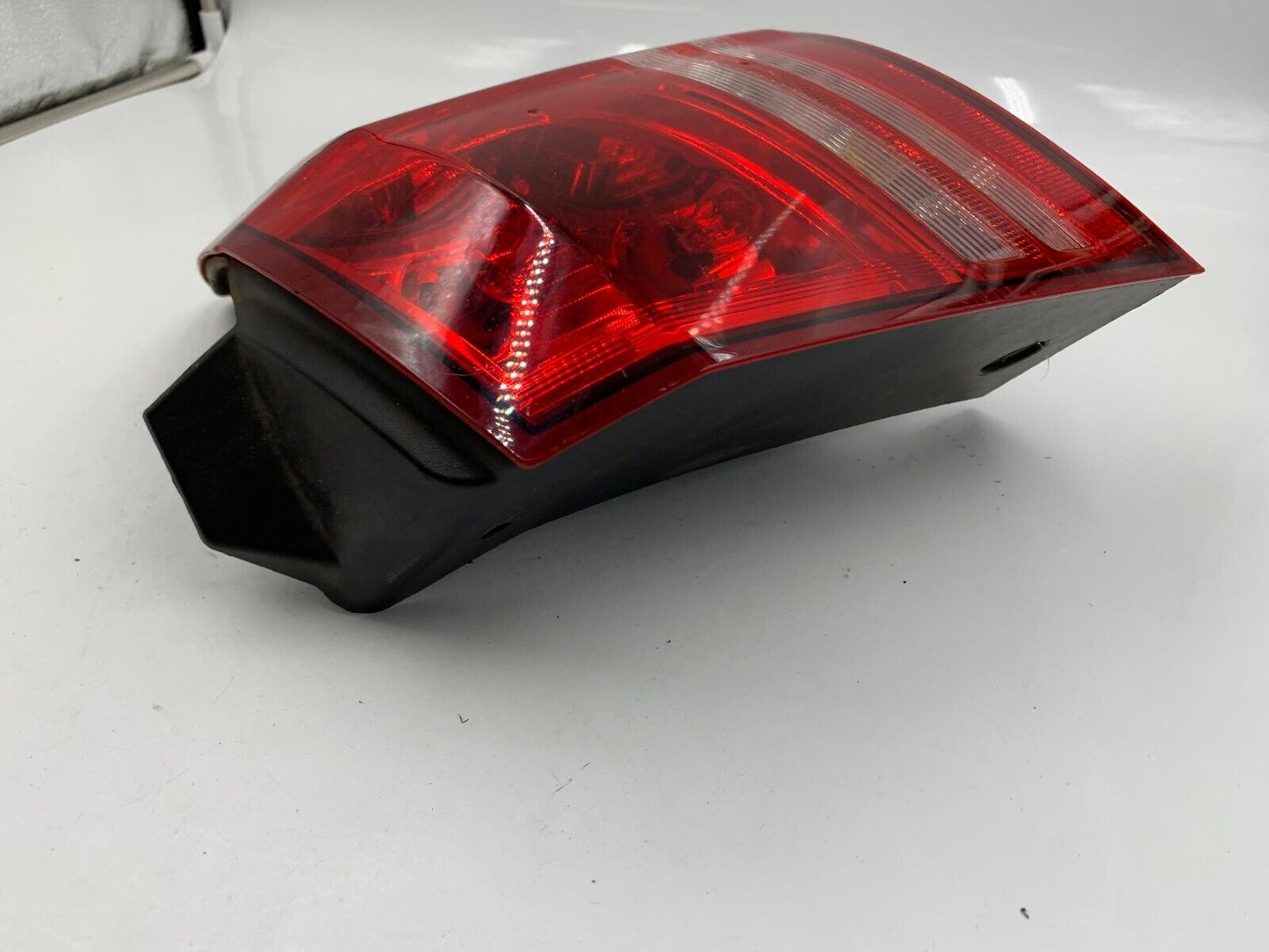 2009 Dodge Journey Passenger Side Tail Light Taillight OEM B01B62004