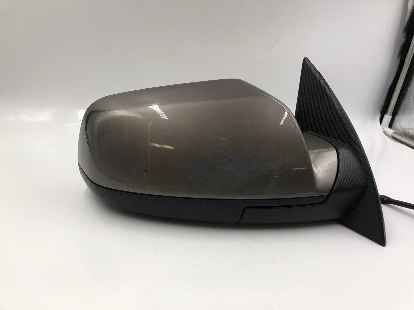 2011-2011 Chevrolet Equinox Passenger Side Power Door Mirror Magna OEM E02B55063