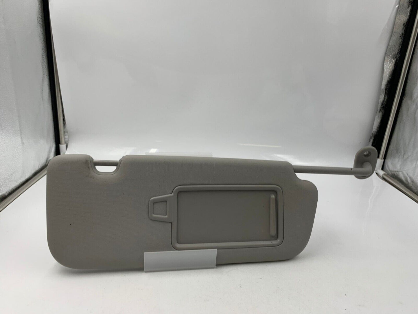 2017-2018 Kia Forte Passenger Sun Visor Sunvisor Gray OEM A04B65006