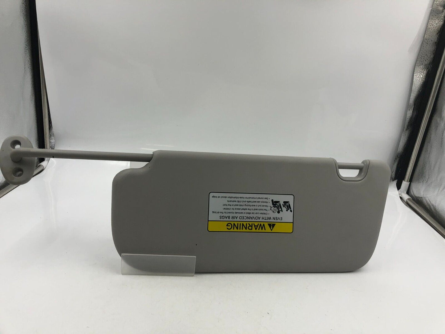 2014-2018 Kia Soul Passenger Sun Visor Sunvisor Gray OEM A03B70007