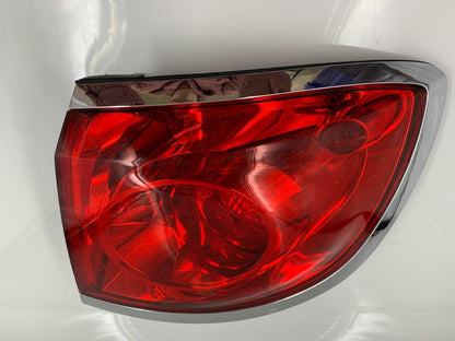 2008-2012 Buick Enclave Passenger Side Tail Light Taillight OEM D03B33032