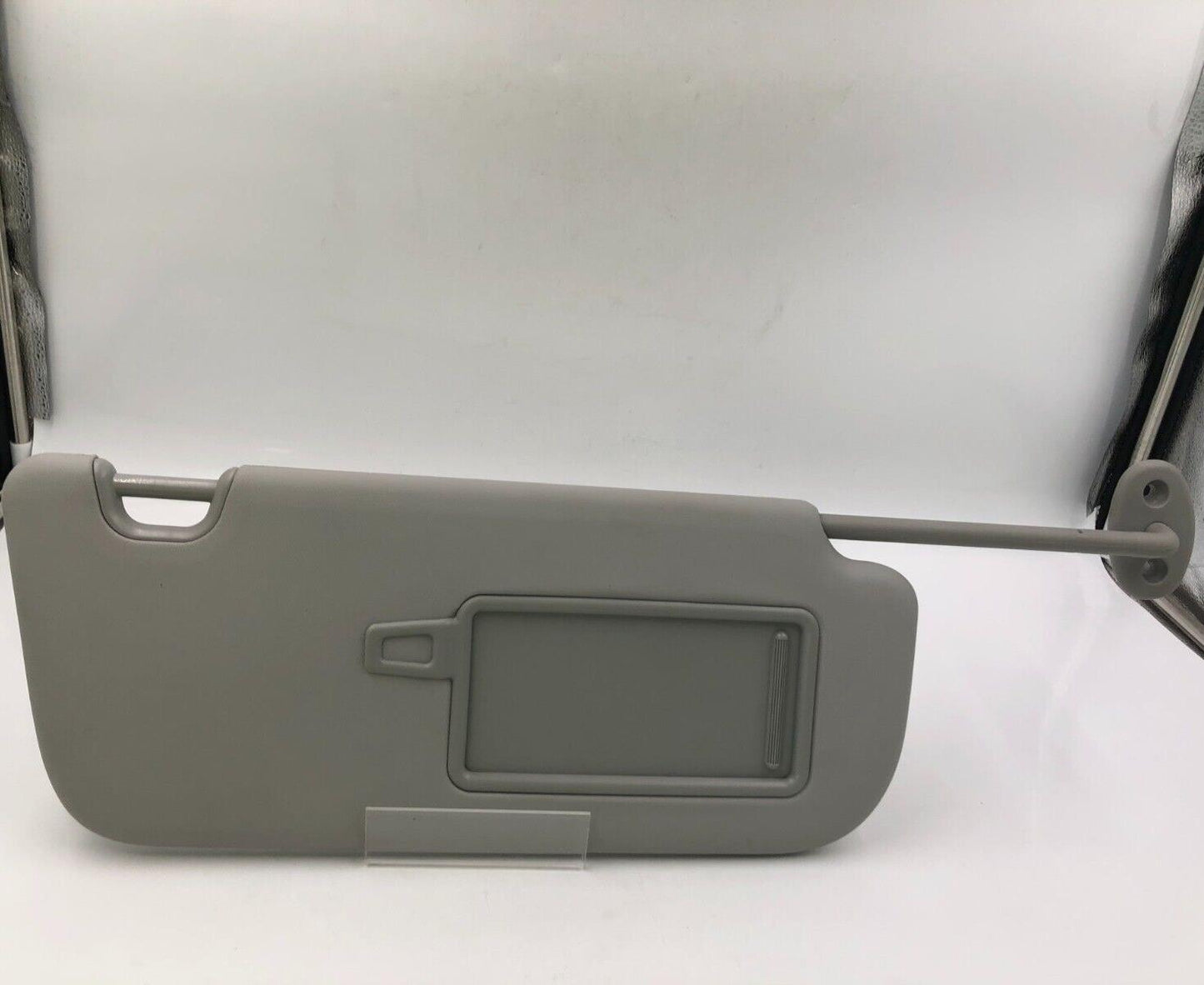 2014-2019 Kia Soul Passenger Sun Visor Sunvisor Gray Illuminated OEM A04B69002