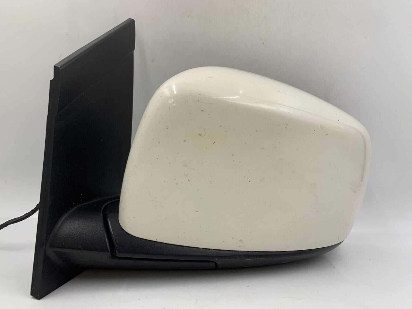 2011-2016 Chrysler Town & Country Driver Power Door Mirror White OEM B03B67001