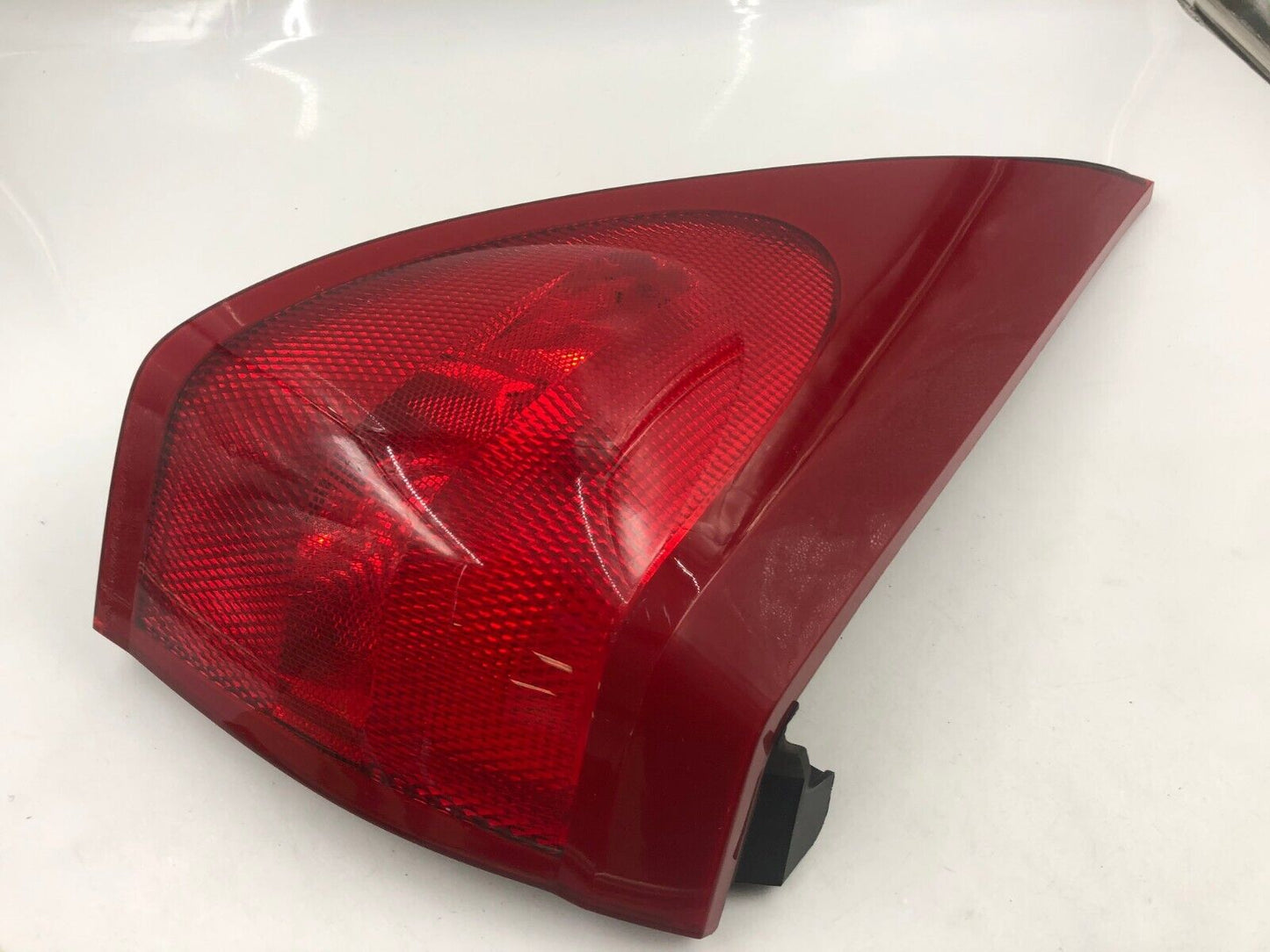 2002-2003 Buick Rendezvous Driver Side Tail Light Taillight OEM B03B59002