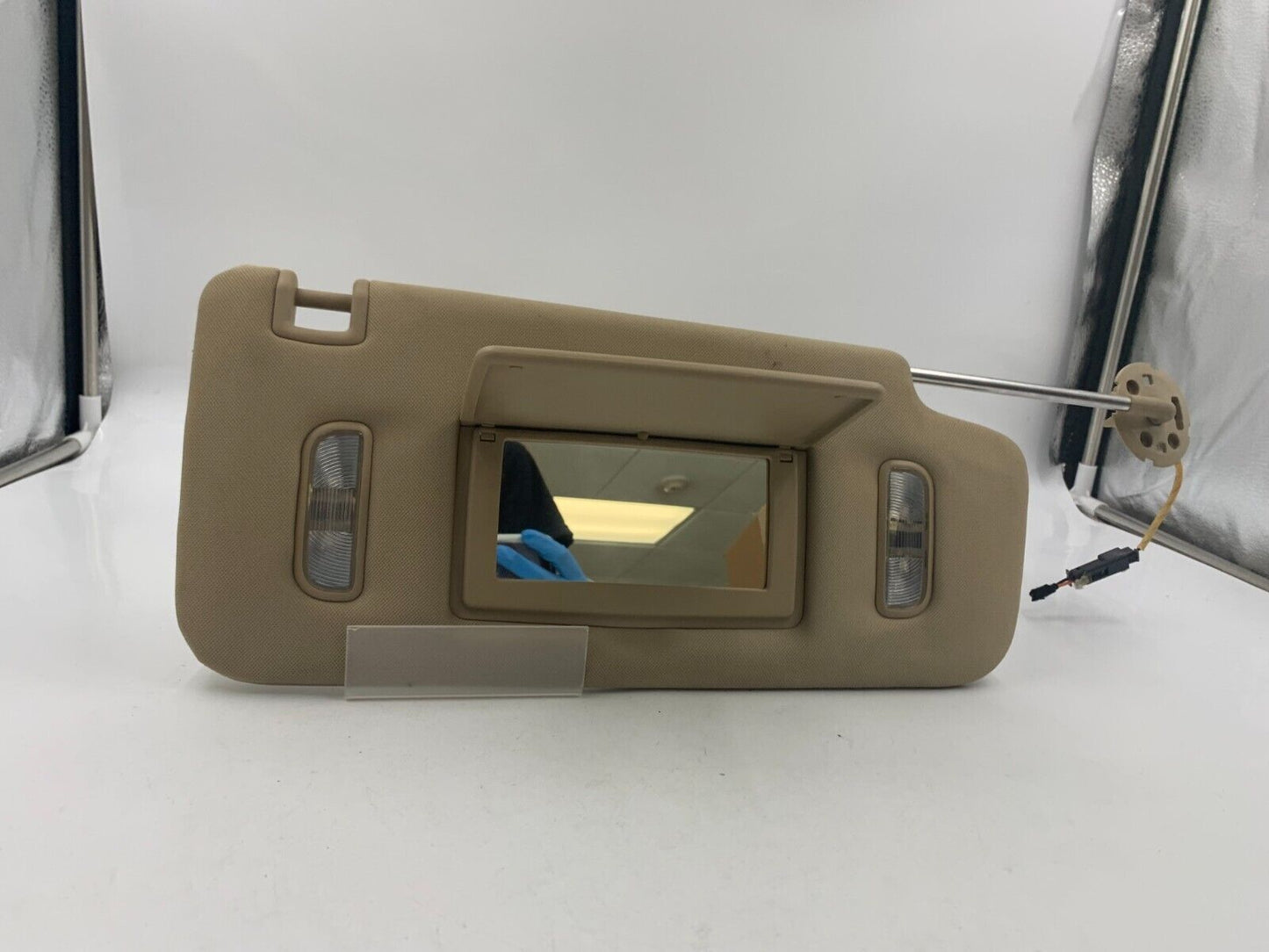 2008-2013 Cadillac CTS Passenger Sunvisor Tan Illuminated OEM E02B15058