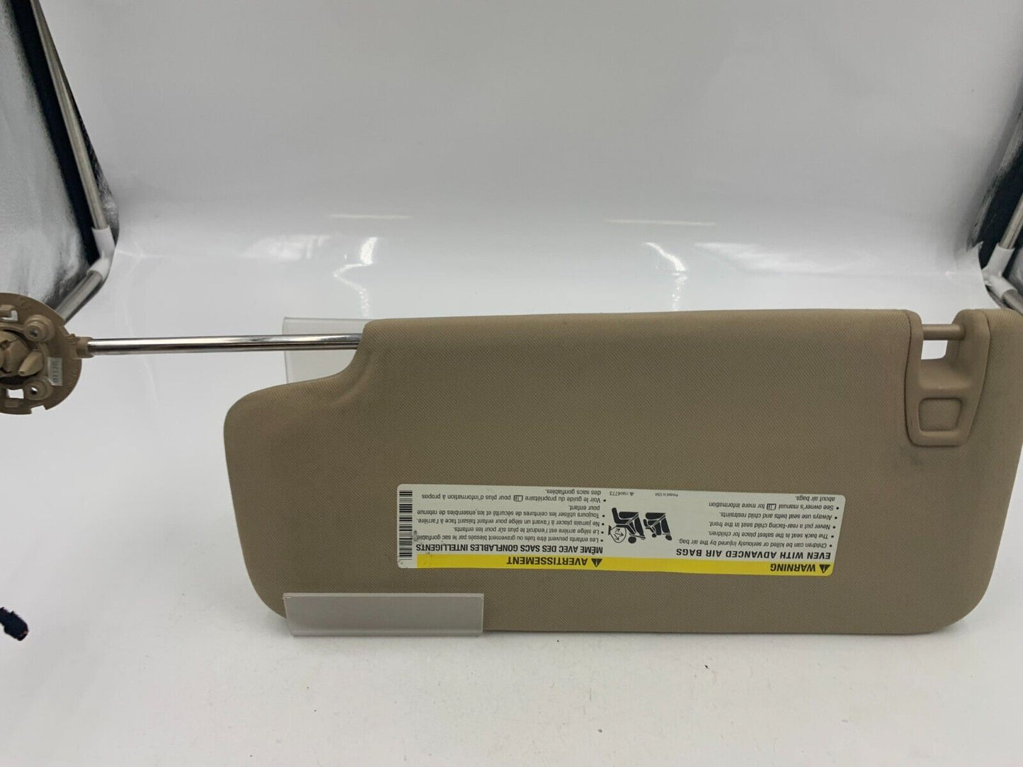 2008-2013 Cadillac CTS Passenger Sunvisor Tan Illuminated OEM E02B15058