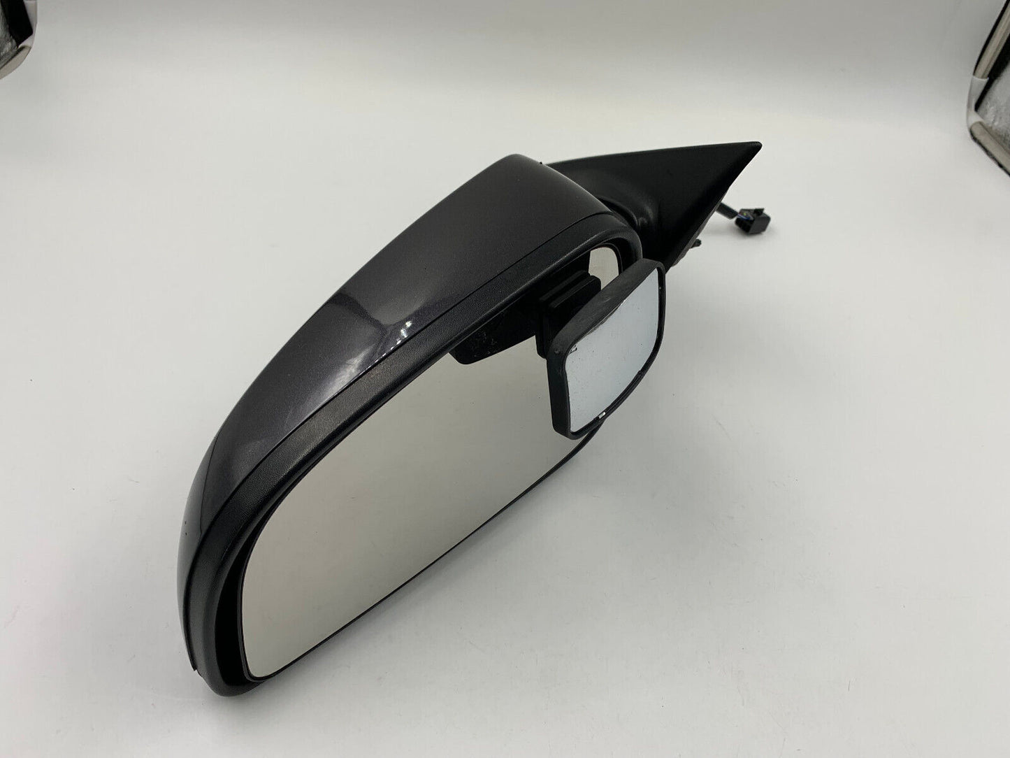 2008-2012 Chevrolet Malibu Driver Side View Power Door Mirror Gray OEM B41001