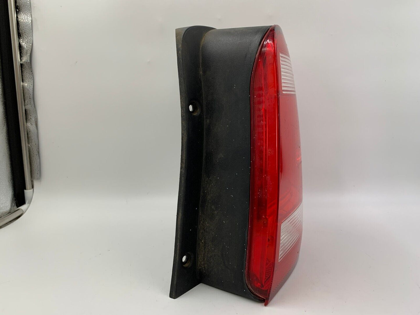 2008-2012 Ford Escape Passenger Side Tail Light Taillight OEM D04B20071