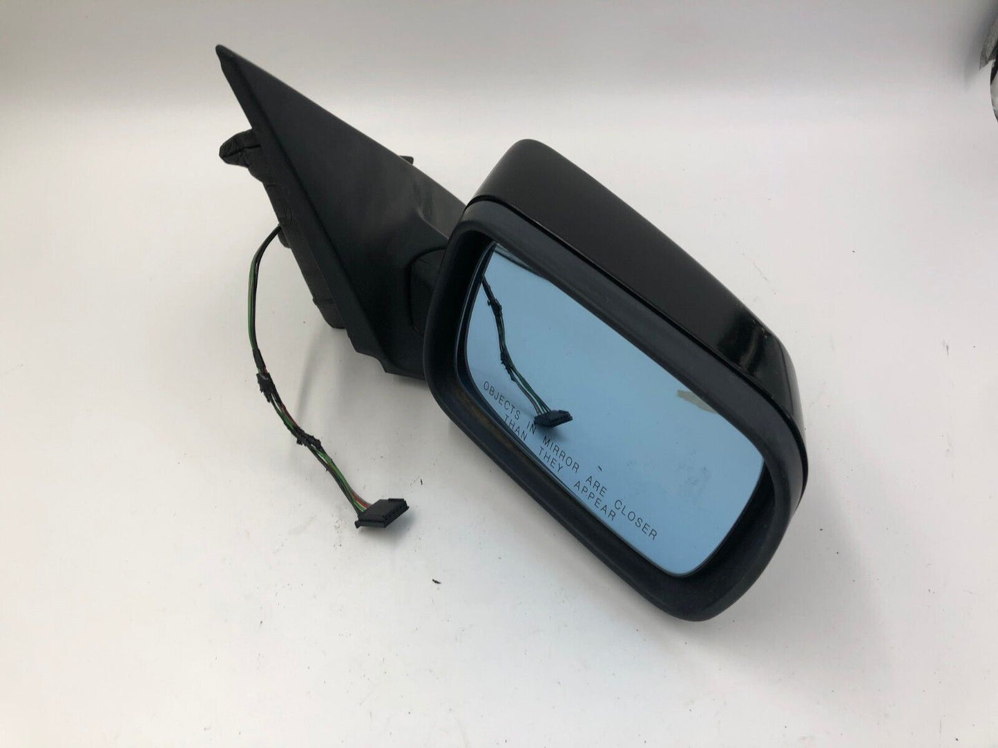 2001-2005 BMW 325i Sdn Passenger Side View Power Door Mirror Black OEM D01B38034