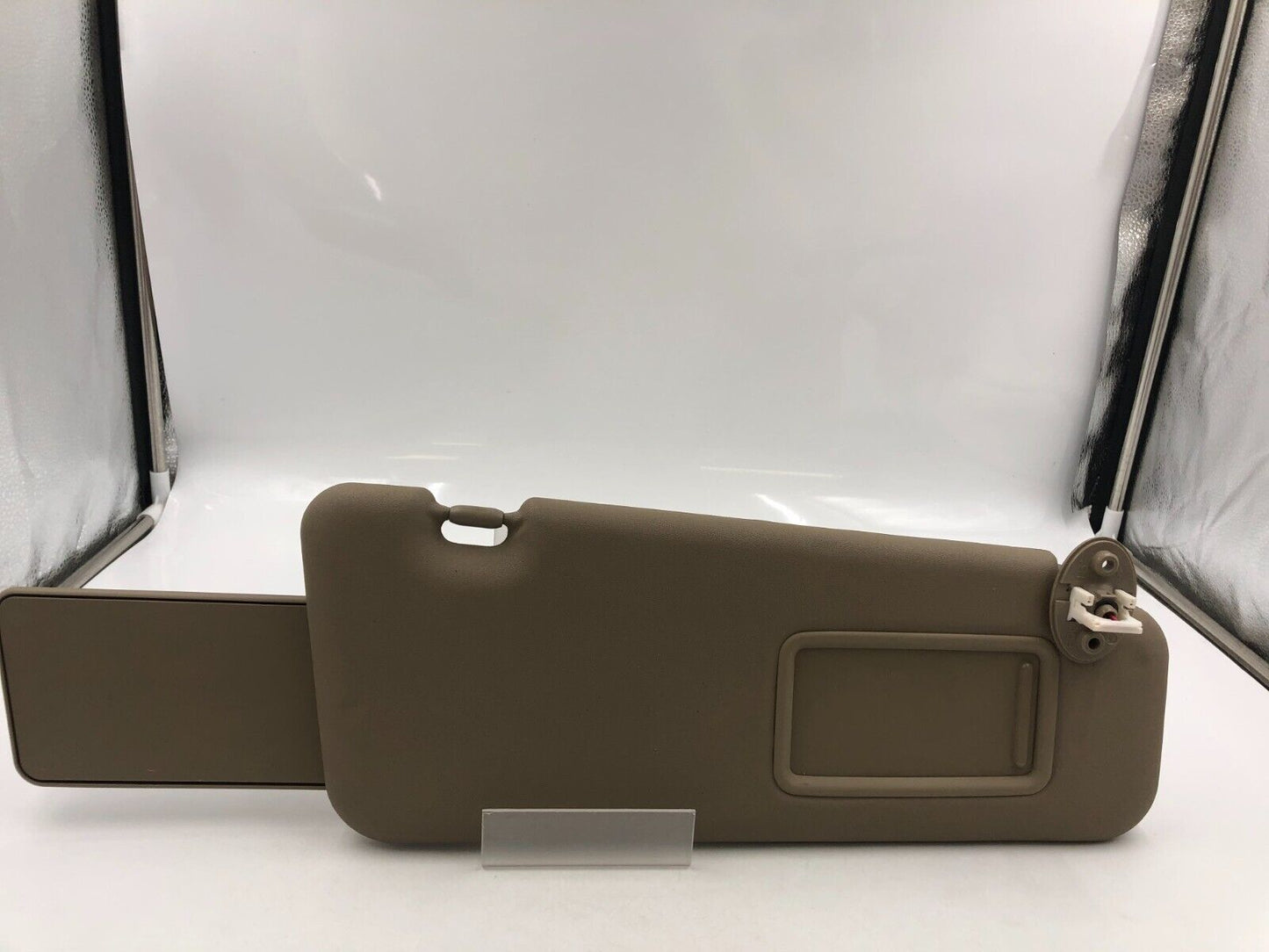 2008-2013 Toyota Highlander Passenger Sunvisor Illumination Brown OEM D01B28024