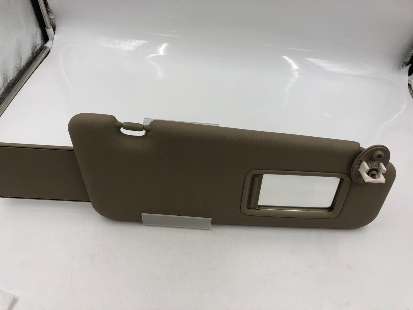 2008-2013 Toyota Highlander Passenger Sunvisor Illumination Brown OEM D01B28024