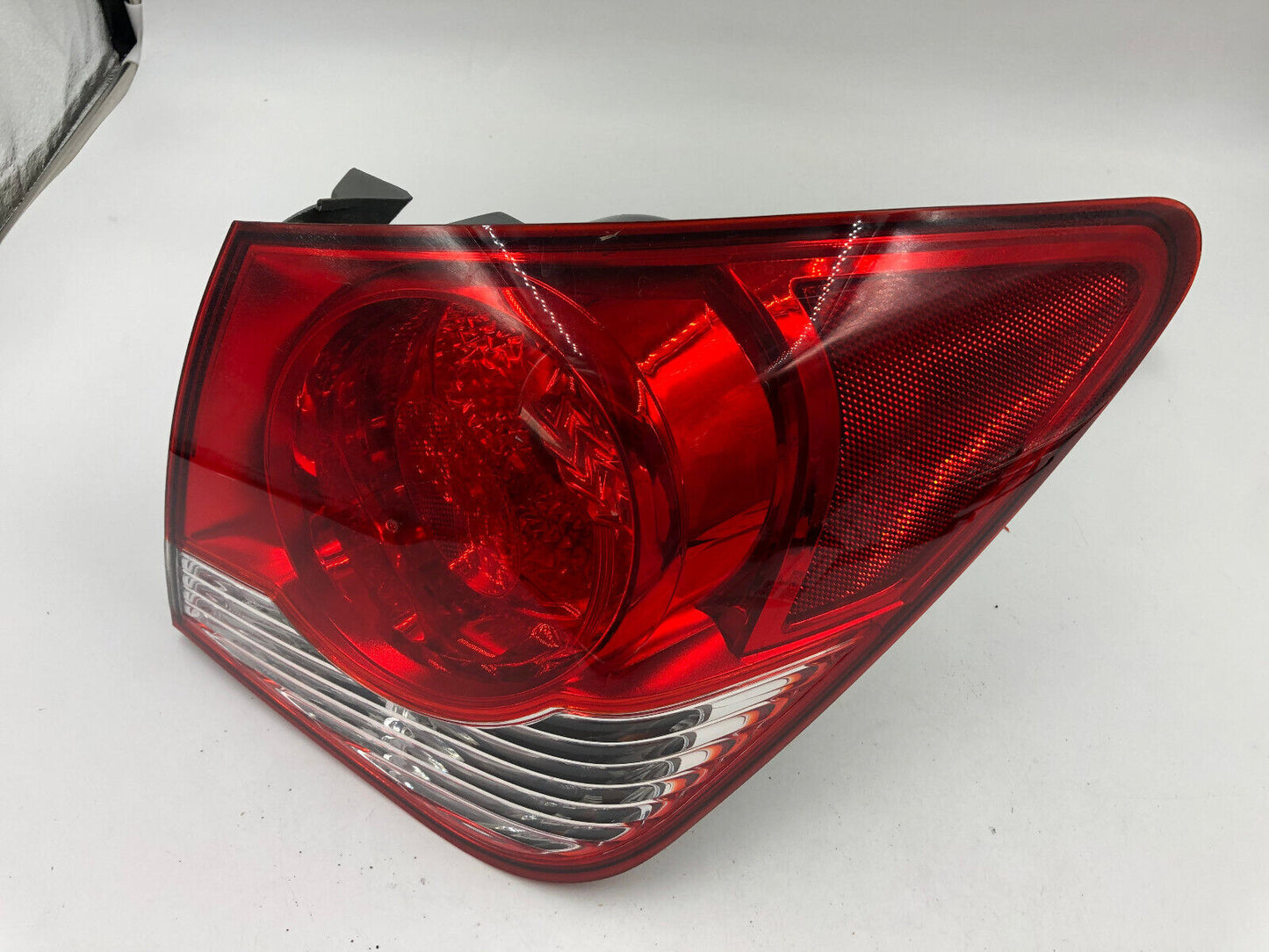 2011-2016 Chevrolet Cruze Passenger Side Tail Light Taillight OEM G02B04002