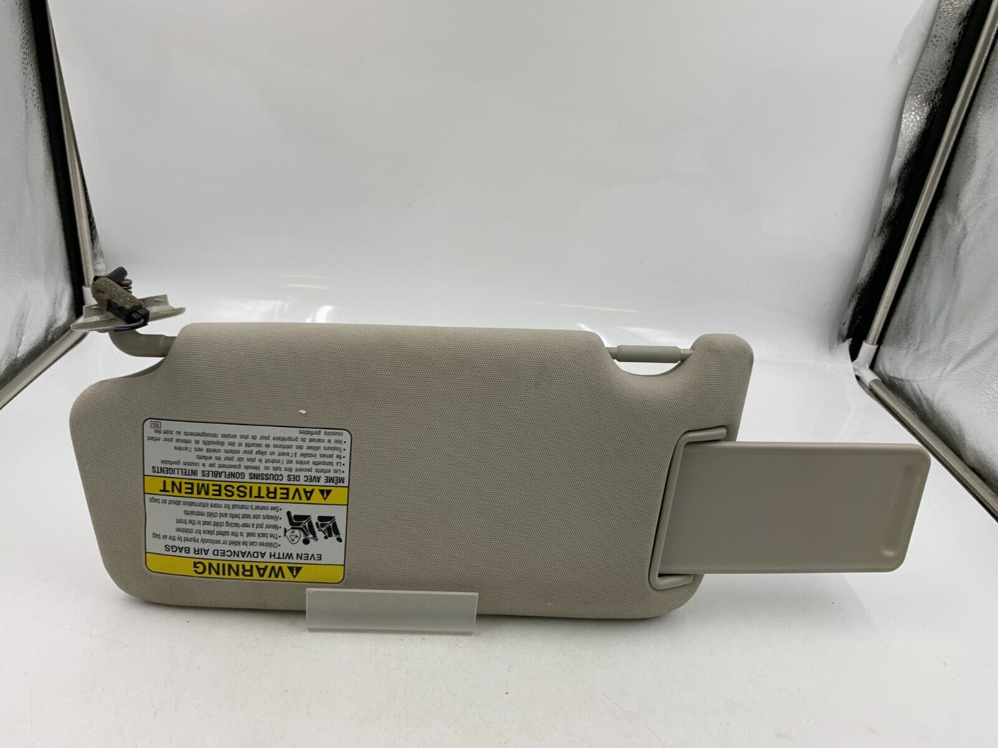 2010-2014 Subaru Legacy Passenger Sun Visor Sunvisor Illuminated OEM D04B14065