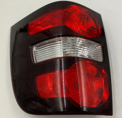 2002-2005 Ford Explorer Passenger Side Tail Light Taillight OEM F04B04057