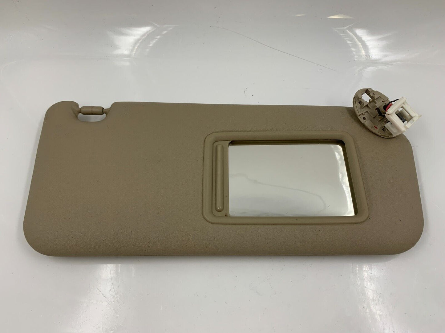 2006-2009 Toyota RAV4 Passenger Sun Visor Sunvisor Illuminated Tan OEM H01B12056