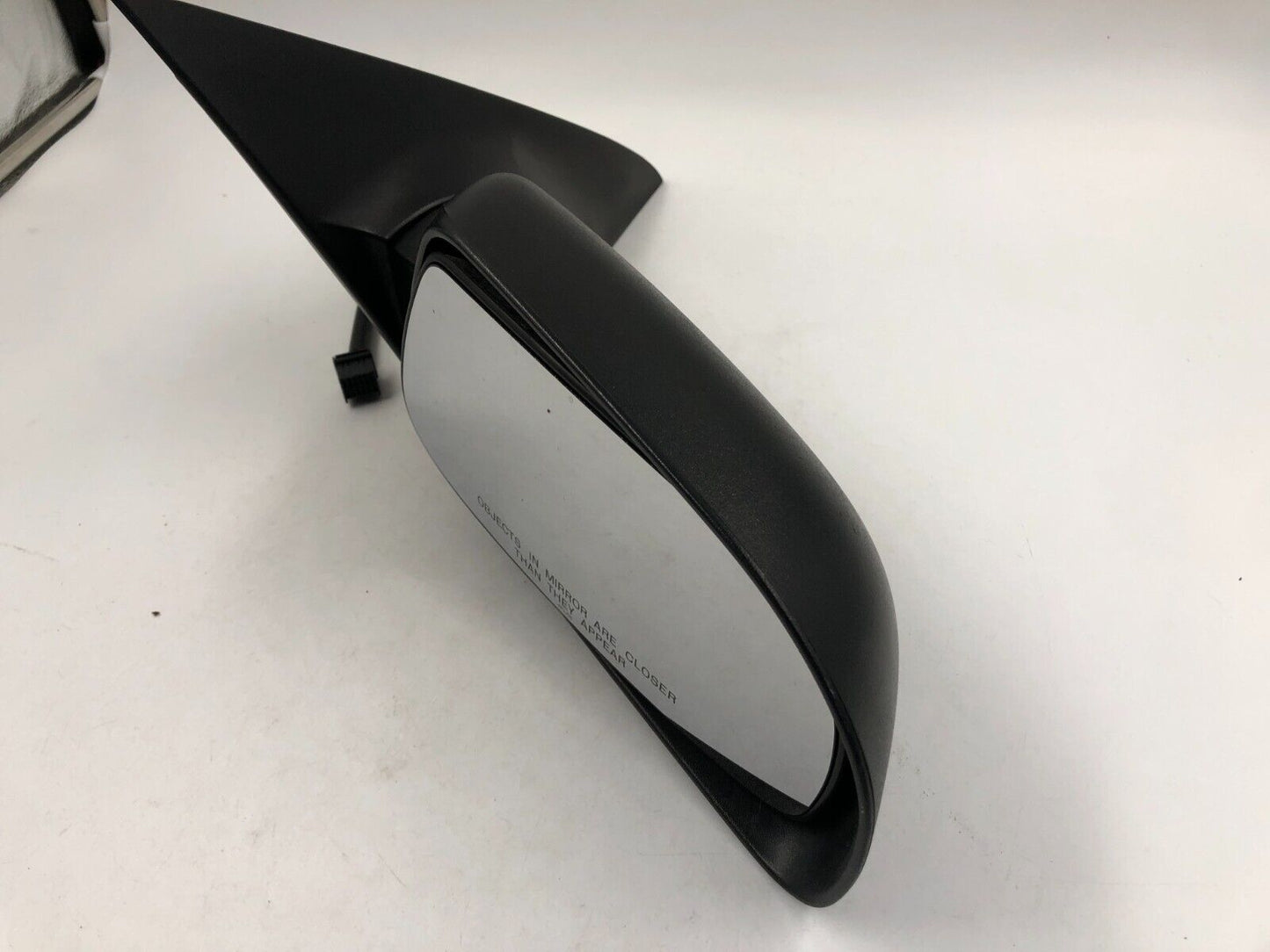 2004-2005 Chrysler Pacifica Driver Side View Power Door Mirror Black A01B39036