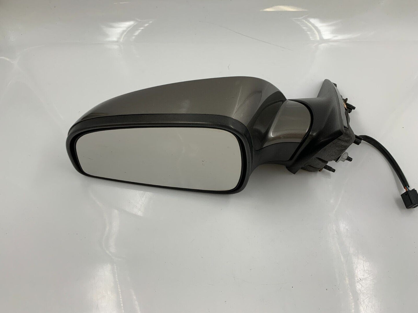 2008-2012 Chevrolet Malibu Driver Side View Power Door Mirror Gray OEM D03B20076