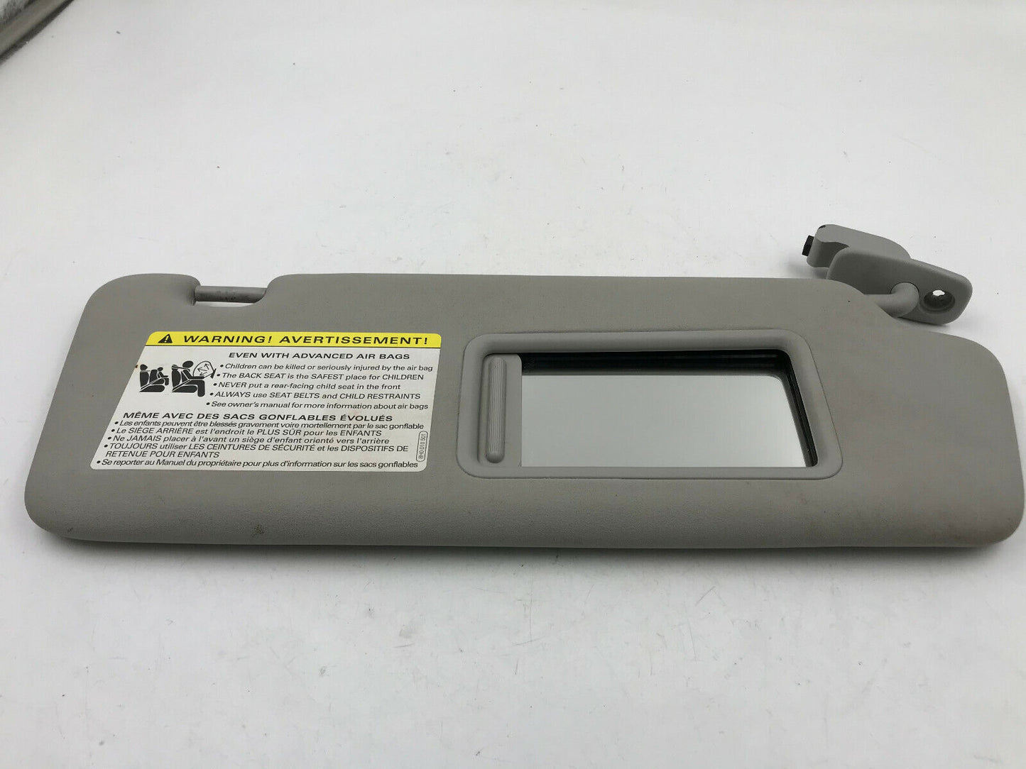 2002-2008 Audi A4 Sedan Passenger  Sunvisor Gray Illuminated OEM B01B17062