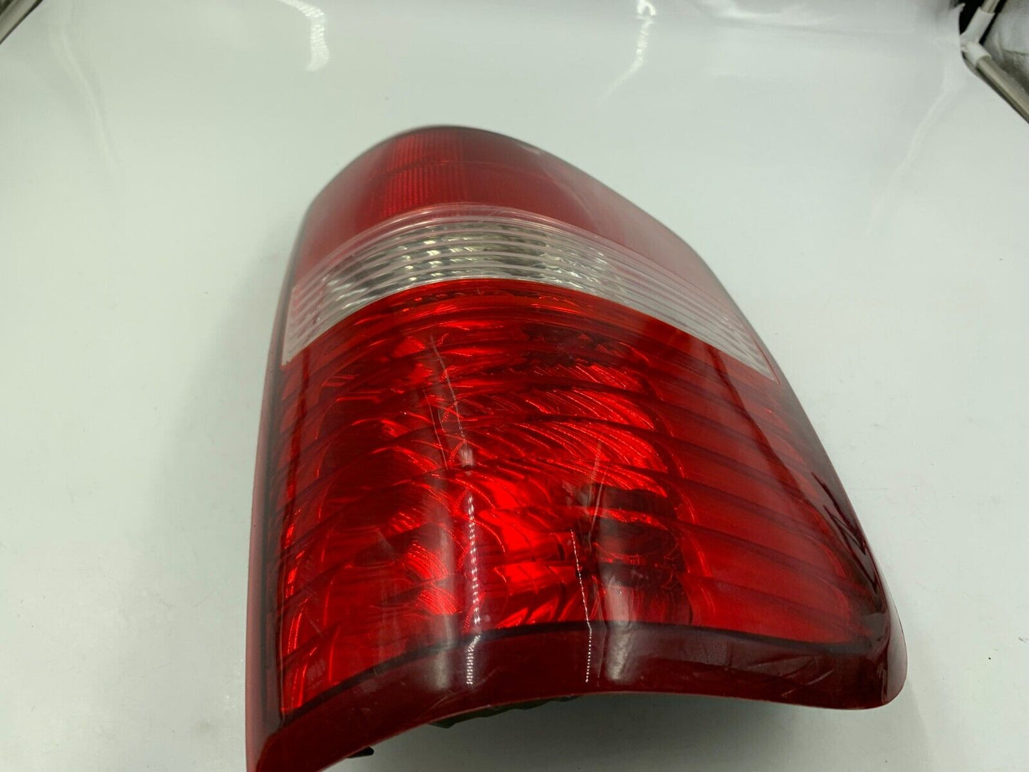 2004-2008 Ford F150 Driver Tail Light Taillight Lamp Styleside OEM D04B26042