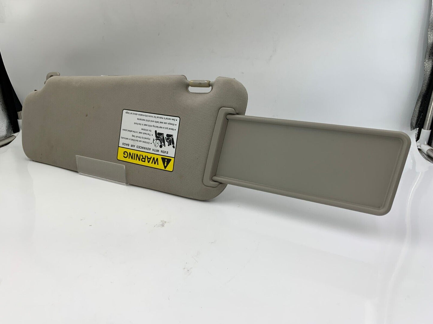 2007-2009 Mazda CX-9 Passenger Sun Visor Sunvisor Gray Illuminated OEM B01B07034