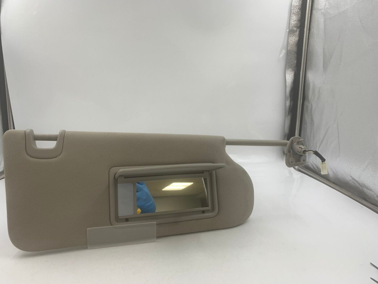 2015-2018 Nissan Murano Passenger Sun Visor Sunvisor Gray Illuminated E04B51060