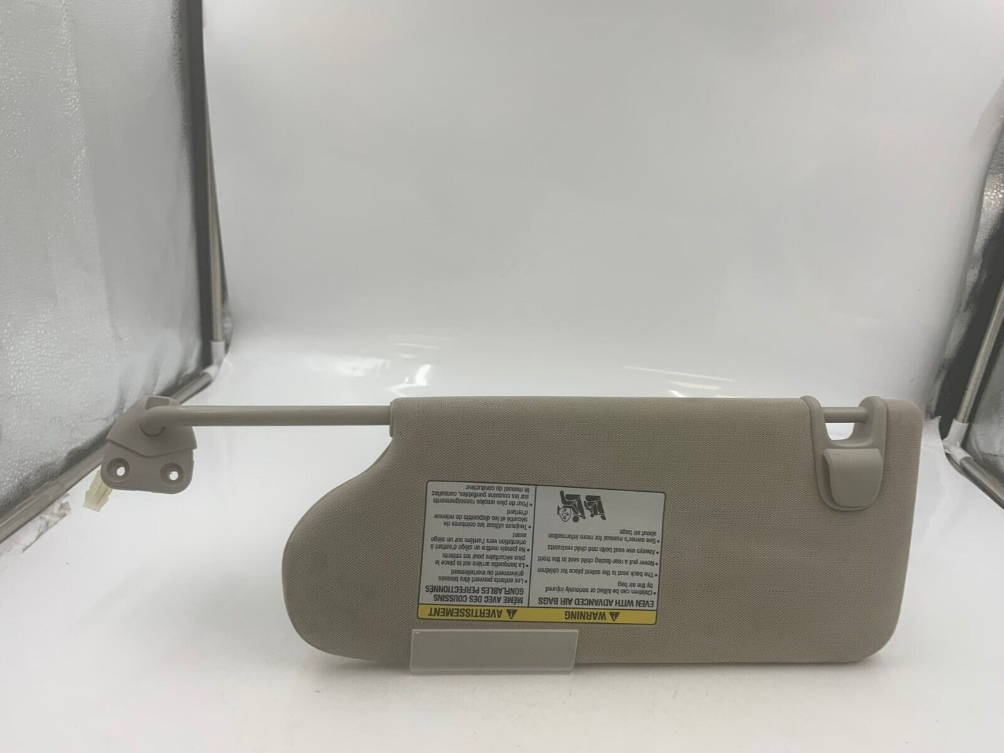 2015-2018 Nissan Murano Passenger Sun Visor Sunvisor Gray Illuminated E04B51060