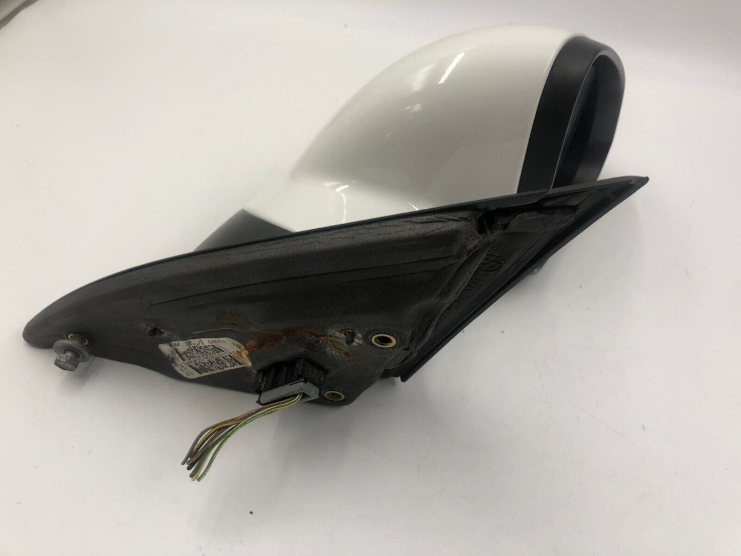 2011-2013 Buick Regal Passenger Side View Power Door Mirror White OEM C02B37044