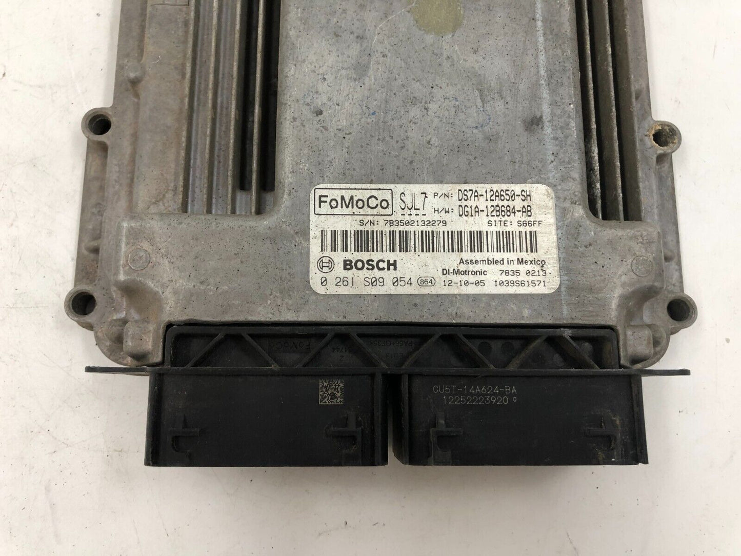 2013 Ford Fusion Engine Control Module Unit ECU ECM OEM E01B13057