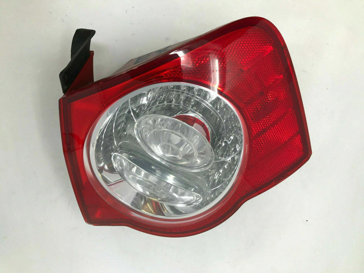 2008-2010 Volkswagen Passat Sedan Passenger Side Tail Light OEM B03B40070