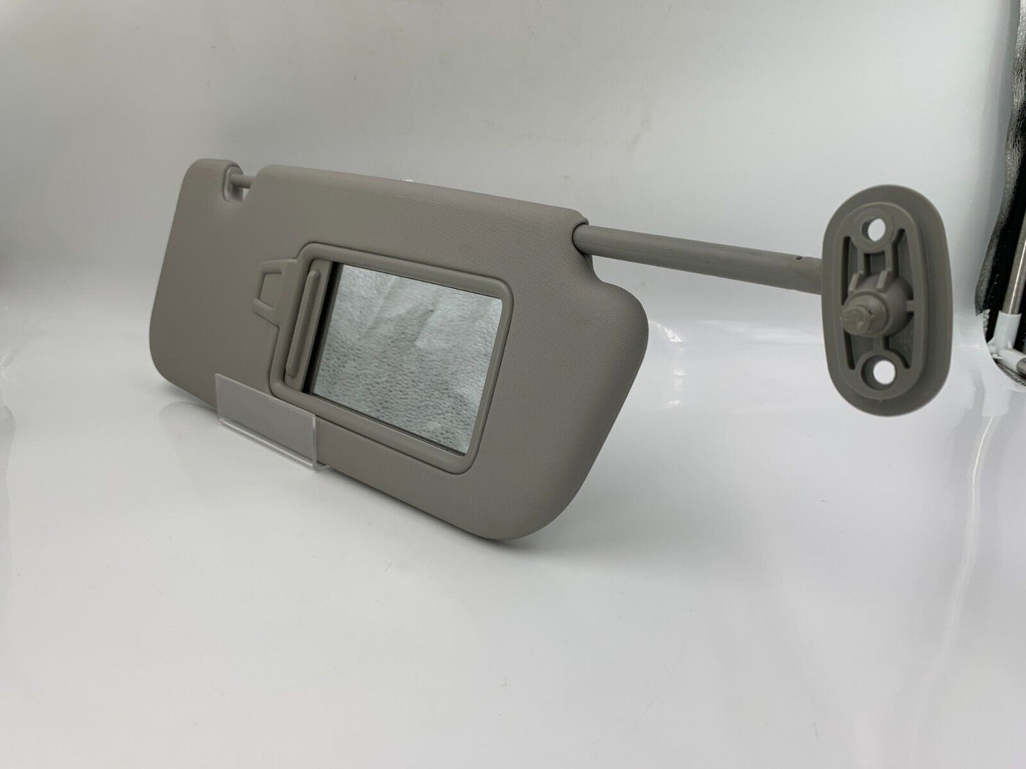 2017-2018 Kia Forte Passenger Sun Visor Sunvisor Gray OEM D03B45086