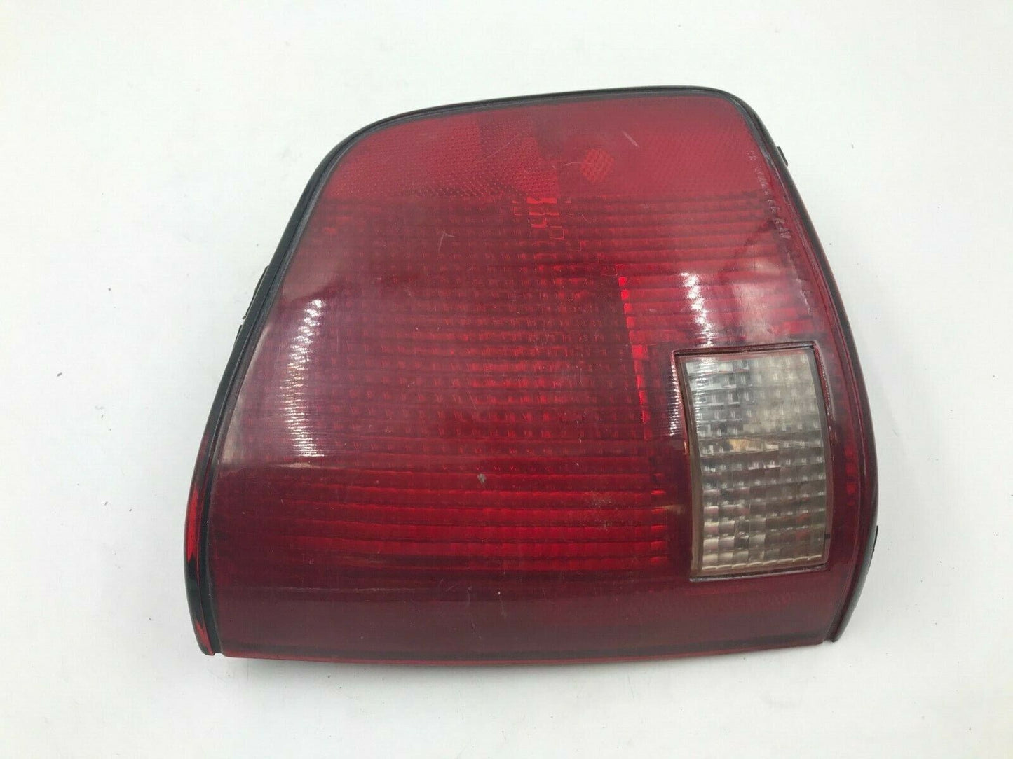 1994-2003 Chevrolet S10 Passenger Side Tail Light Taillight OEM B04B29002