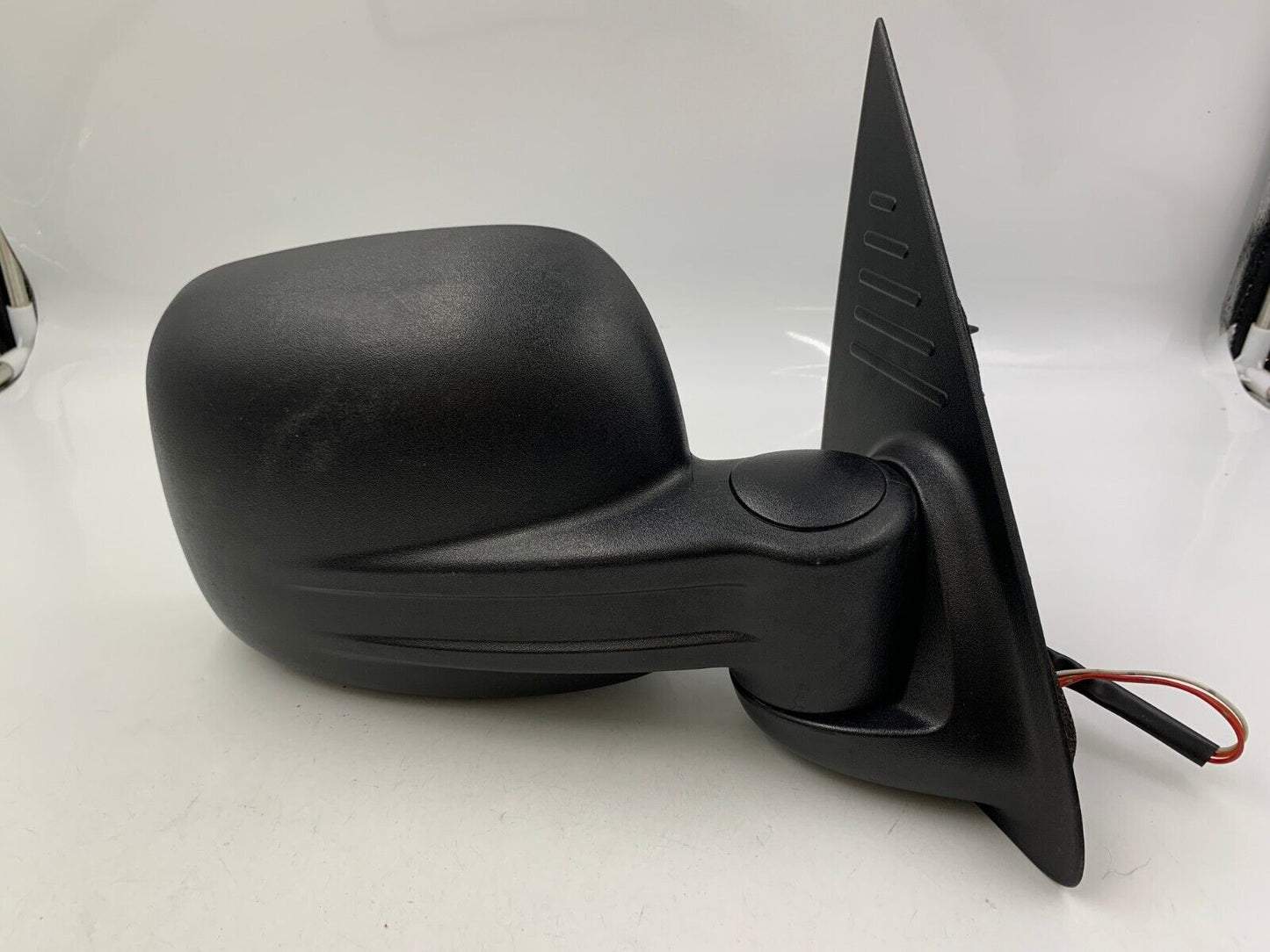 2002-2007 Jeep Liberty Passenger Side View Power Door Mirror Black OEM D02B26033