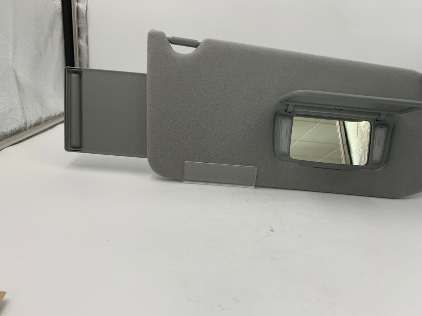 1999-2004 Honda Odyssey Passenger Sun Visor Sunvisor Illuminated Gray A01B32056