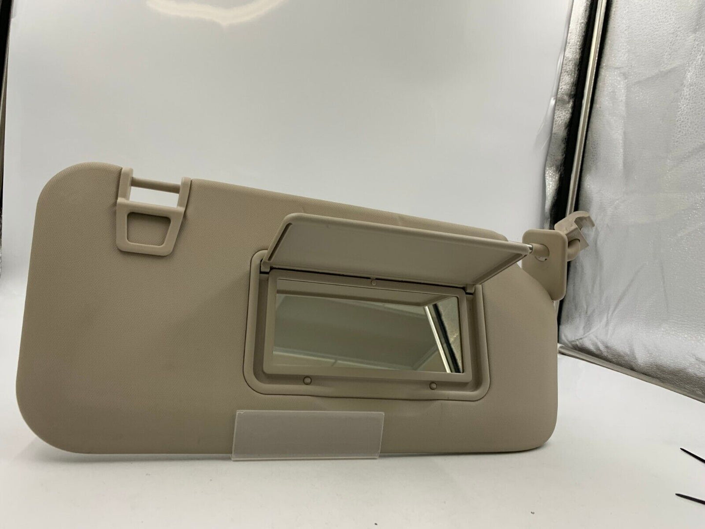 2020 Ford Escape Passenger Sun Visor Sunvisor Gray OEM E04B28065