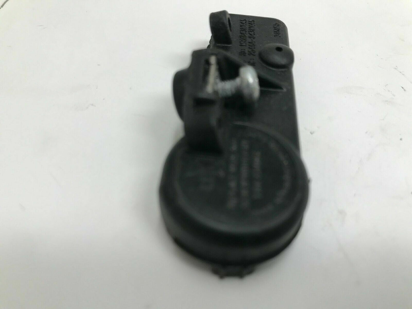 2009 Chevrolet Avalanche 1500 TPMS Sensor Tire Pressure Sensor Genuine E02B02002