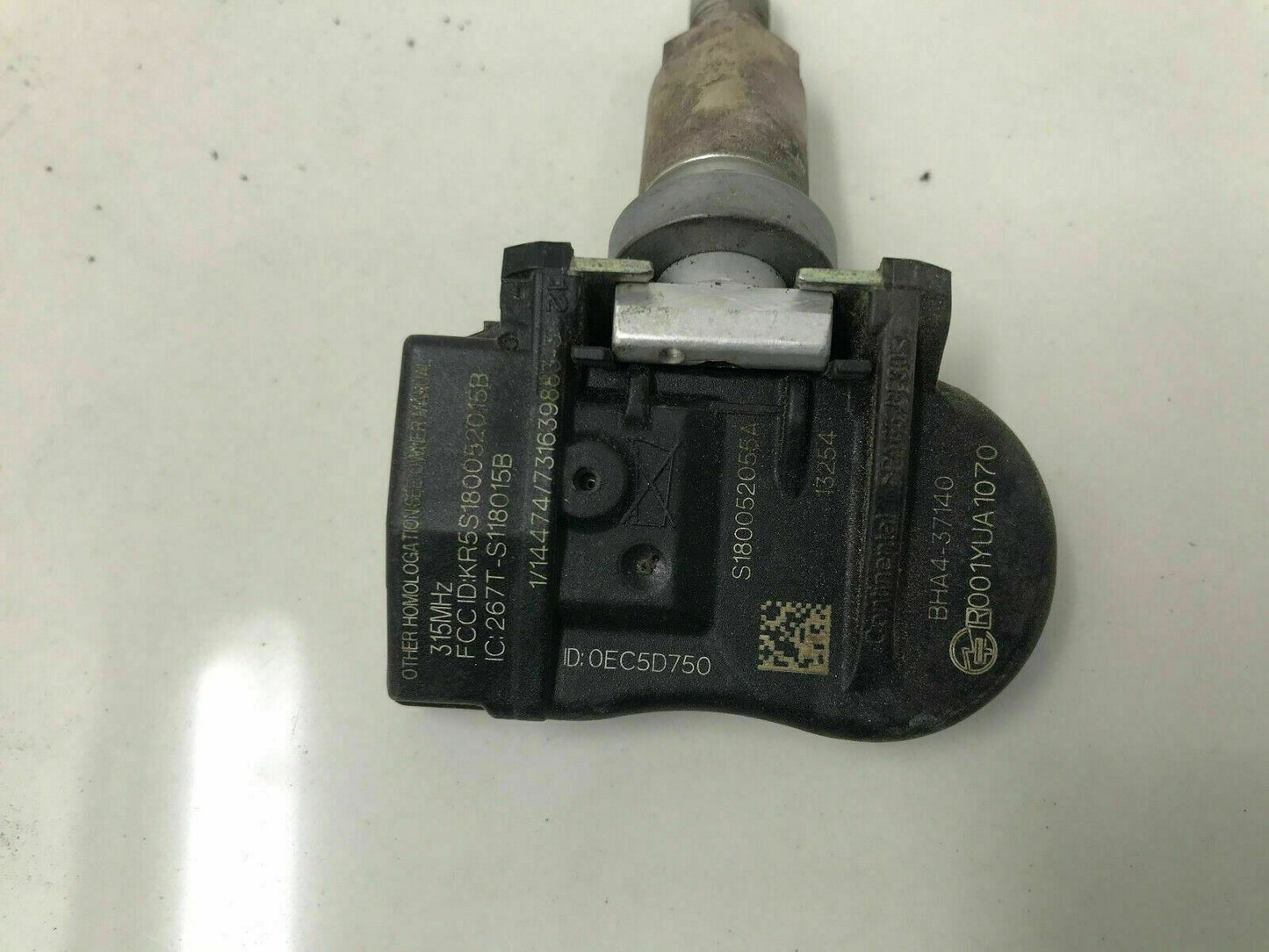 2014 Mazda CX9 CX-9 TPMS Sensor Tire Pressure Sensor 315Mhz Genuine D02B55015