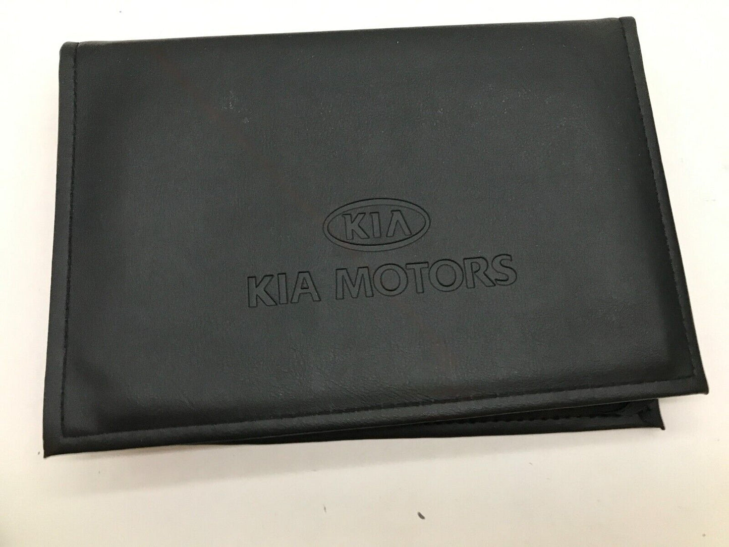 2012 Kia Sorento Owners Manual Set with Case OEM D01B36041