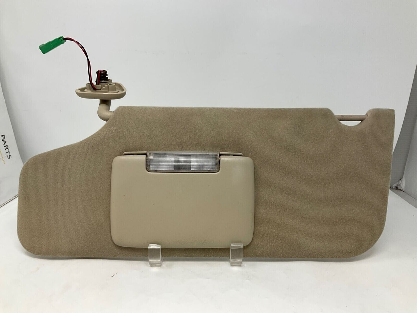 2005-2007 Ford Freestyle Driver Sun Visor Sunvisor Beige Illuminated A01B23001