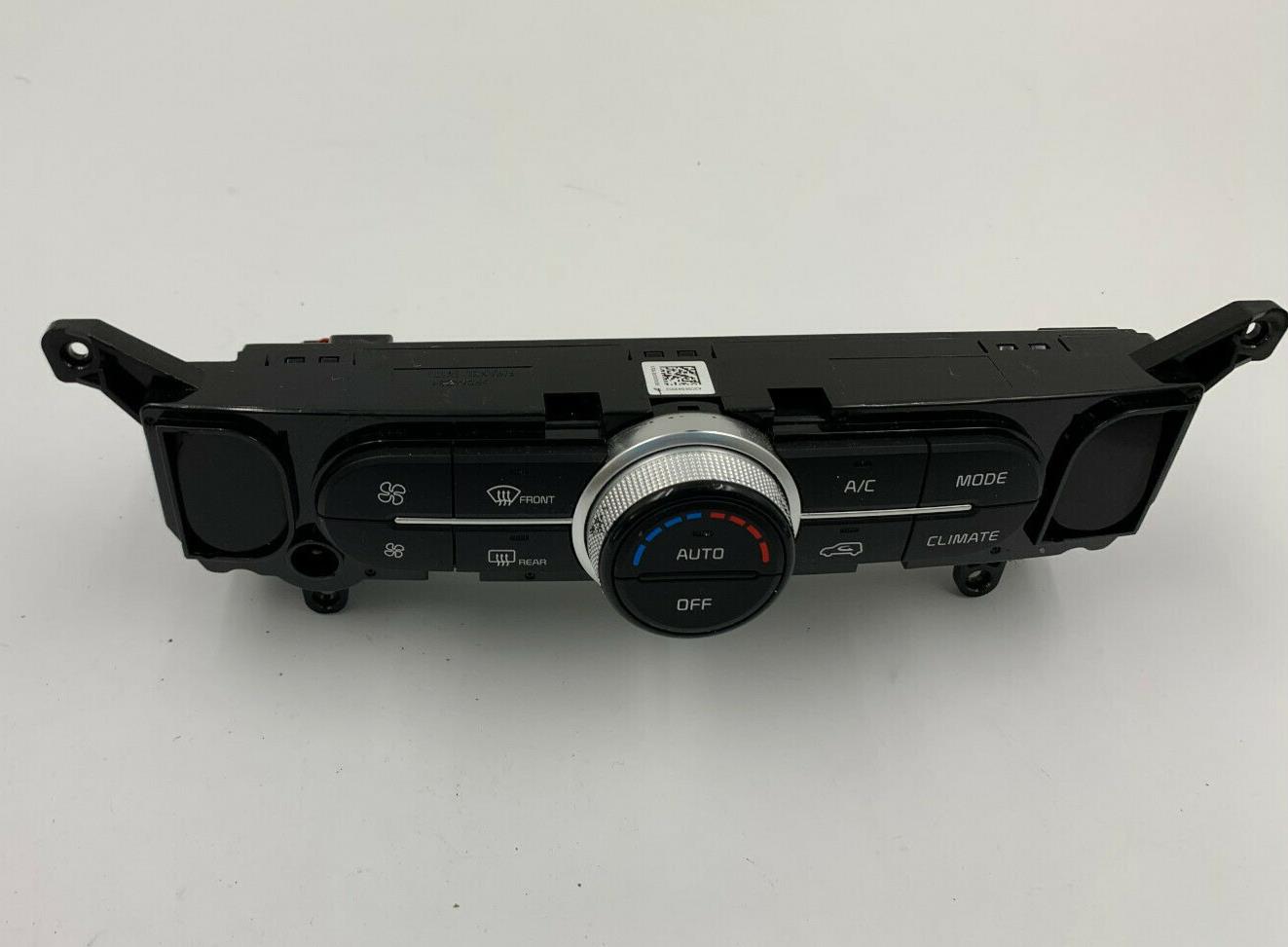 2017-2019 Kia Soul AC Heater Climate Control OEM B01002