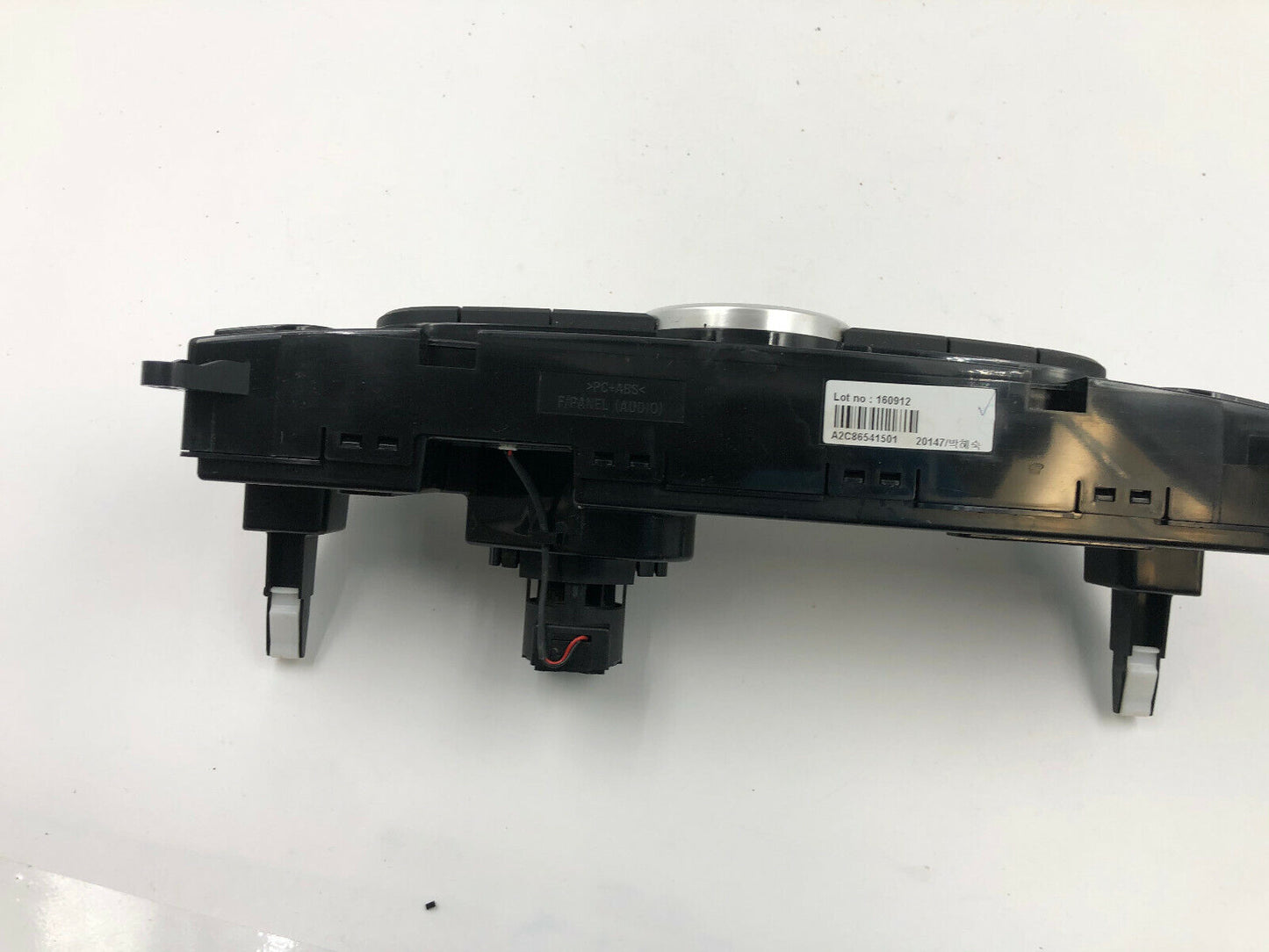 2017-2019 Kia Soul AC Heater Climate Control OEM B03011