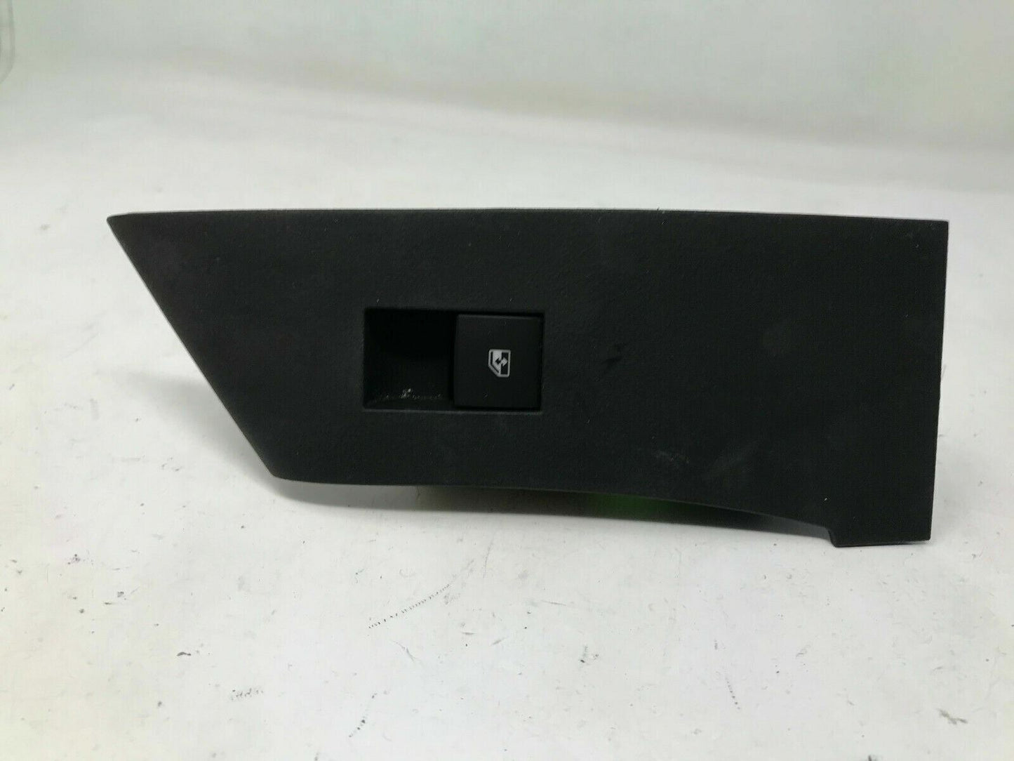 2015-2017 Buick Verano Master Power Window Switch OEM C02B30010