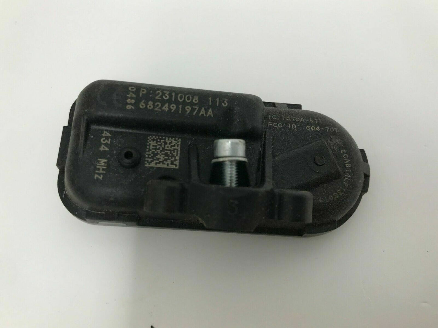 2016 Jeep Cherokee TPMS Sensor Tire Pressure Sensor Genuine OEM E02B02011