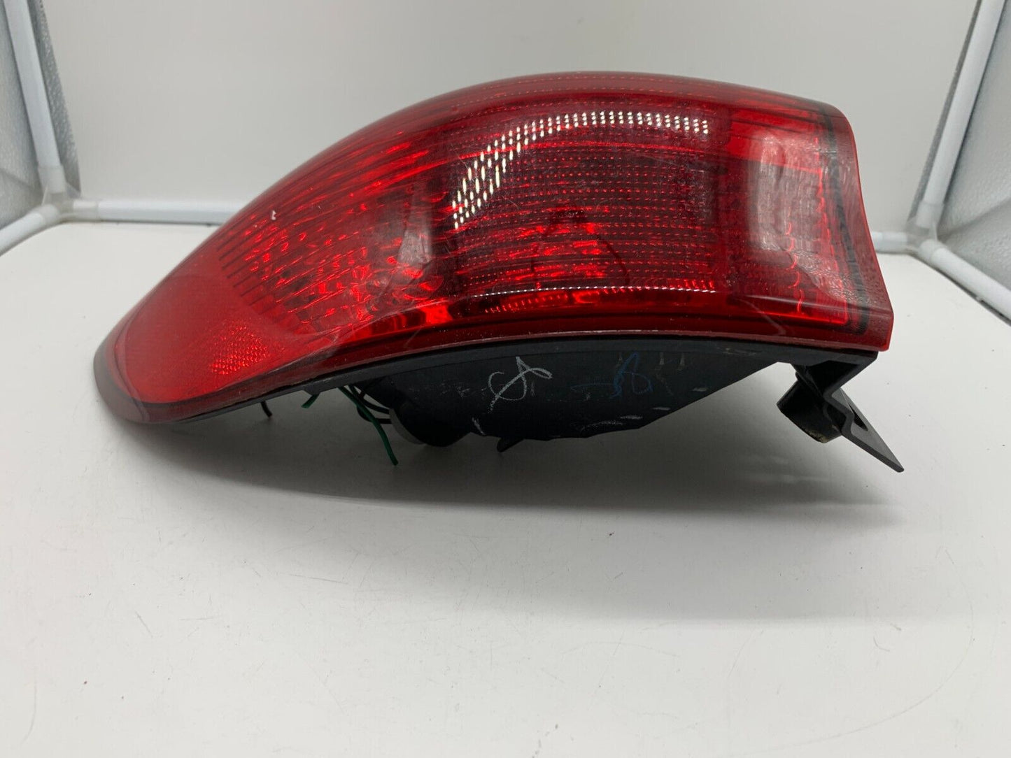 2006 Subaru Tribeca Driver Side Tail Light Taillight OEM E04B63012