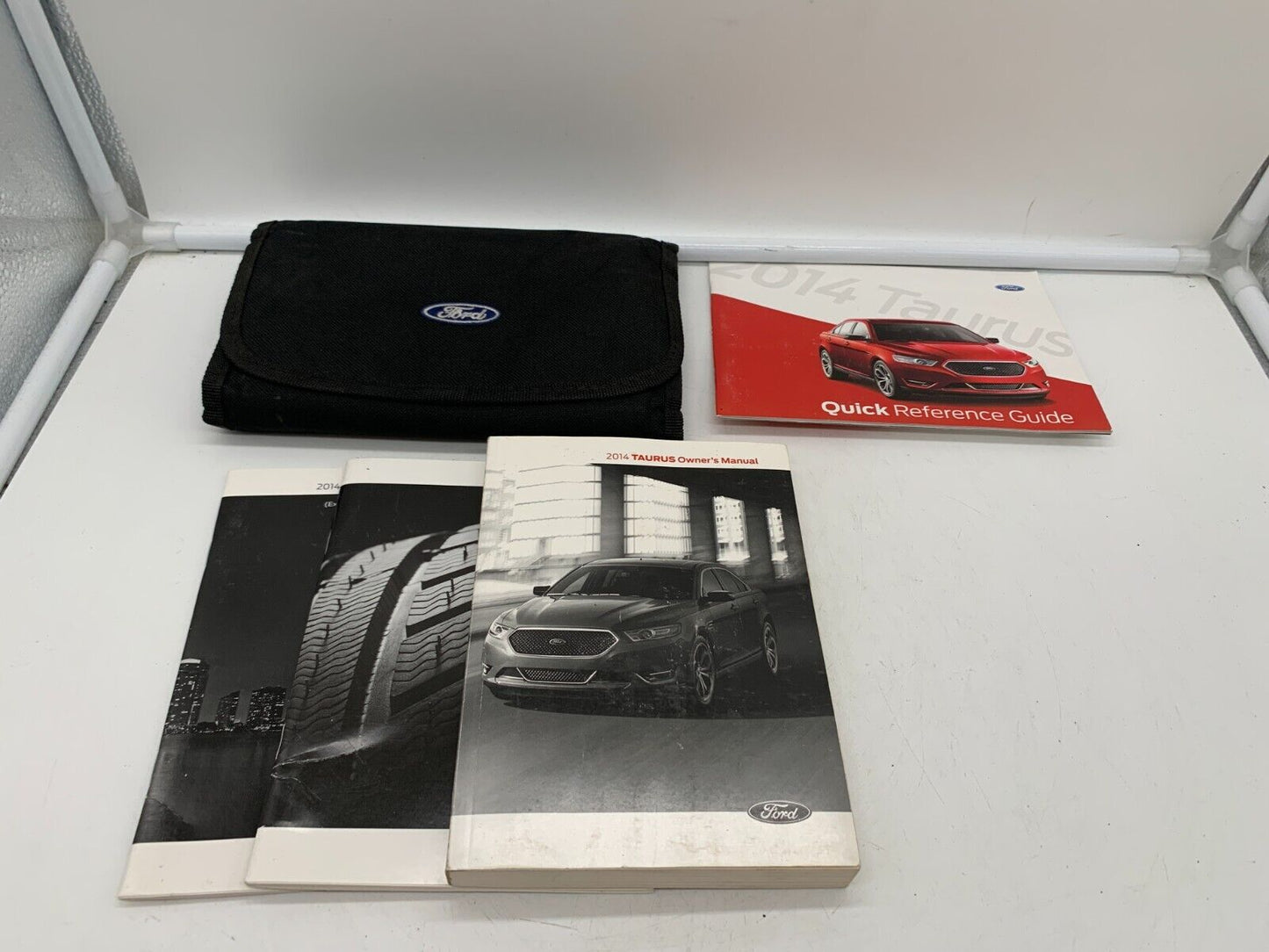 2014 Ford Taurus Owners Manual Set with Case OEM B03B38008