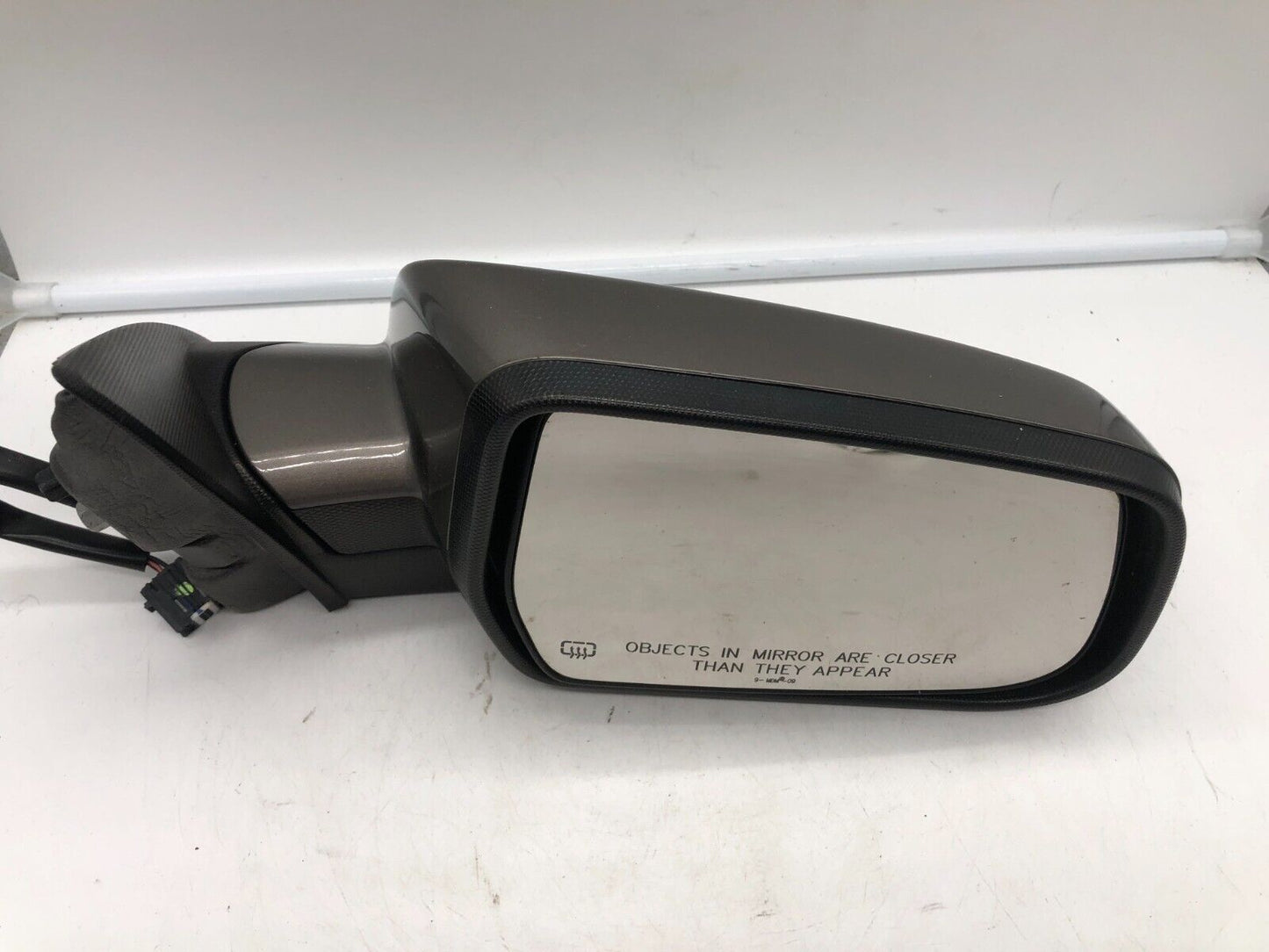 2010-2011 GMC Terrain Passenger Side Power Door Mirror Gray OEM E02B52002