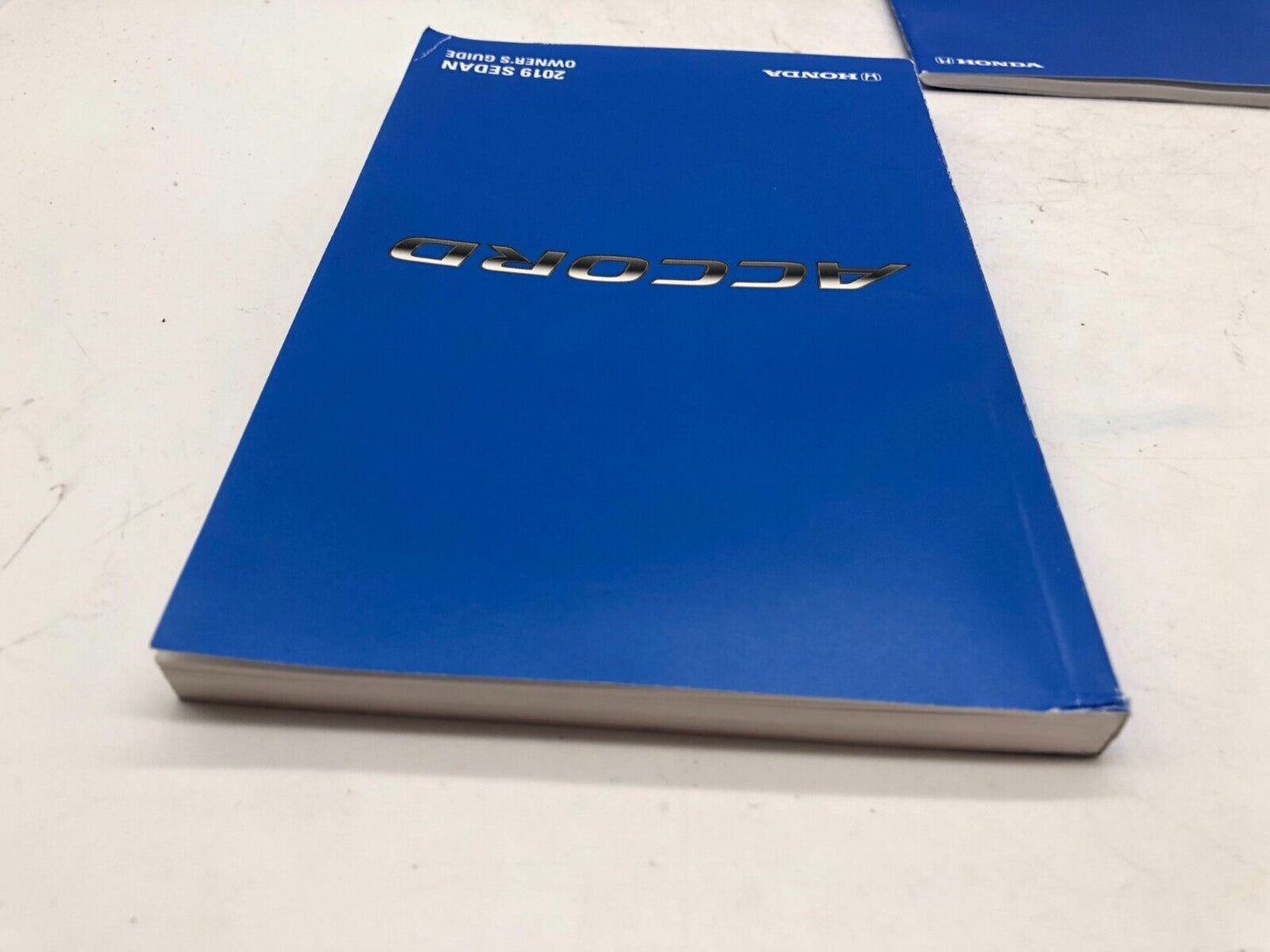 2019 Honda Accord Owners Manual Set with Case OEM C03B06003