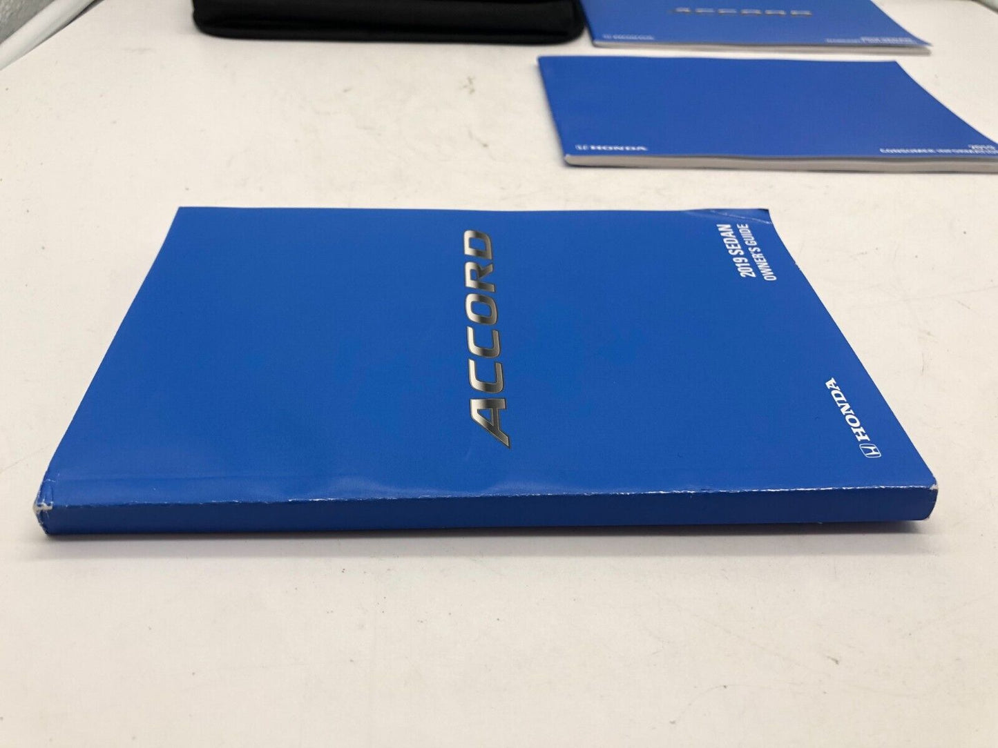 2019 Honda Accord Owners Manual Set with Case OEM C03B06003