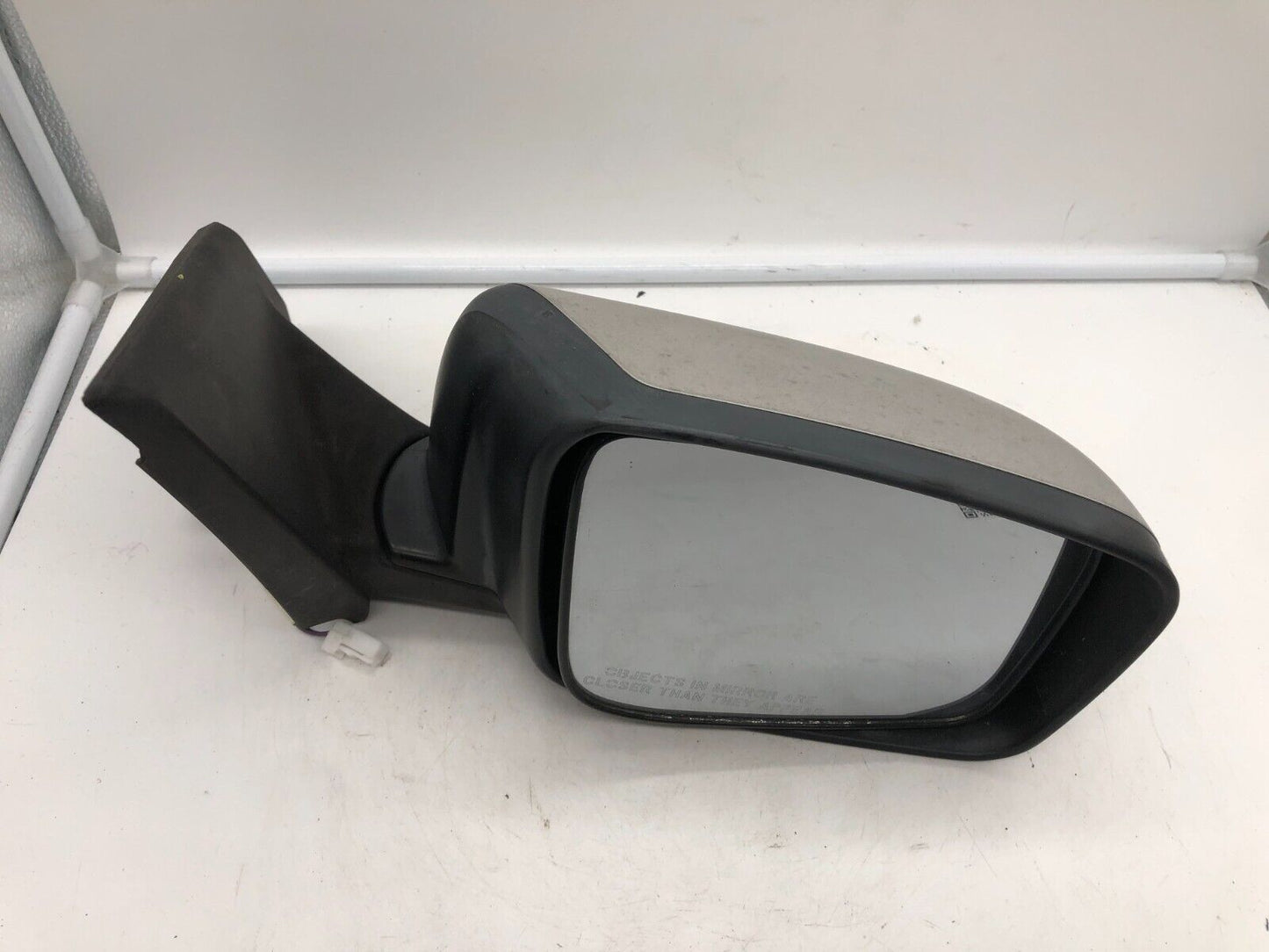 2008-2015 Nissan Rogue Passenger Side View Power Door Mirror SilverOEM C04B50026