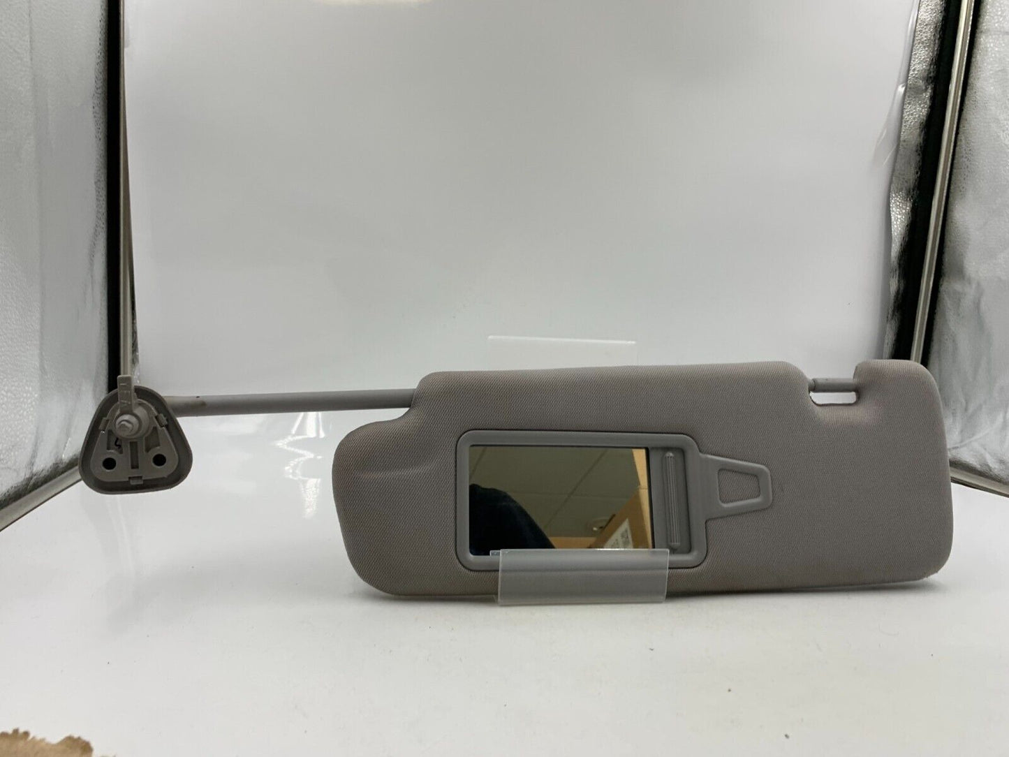 2011-2014 Hyundai Sonata Driver Sun Visor Sunvisor Gray Illuminated E01B38063