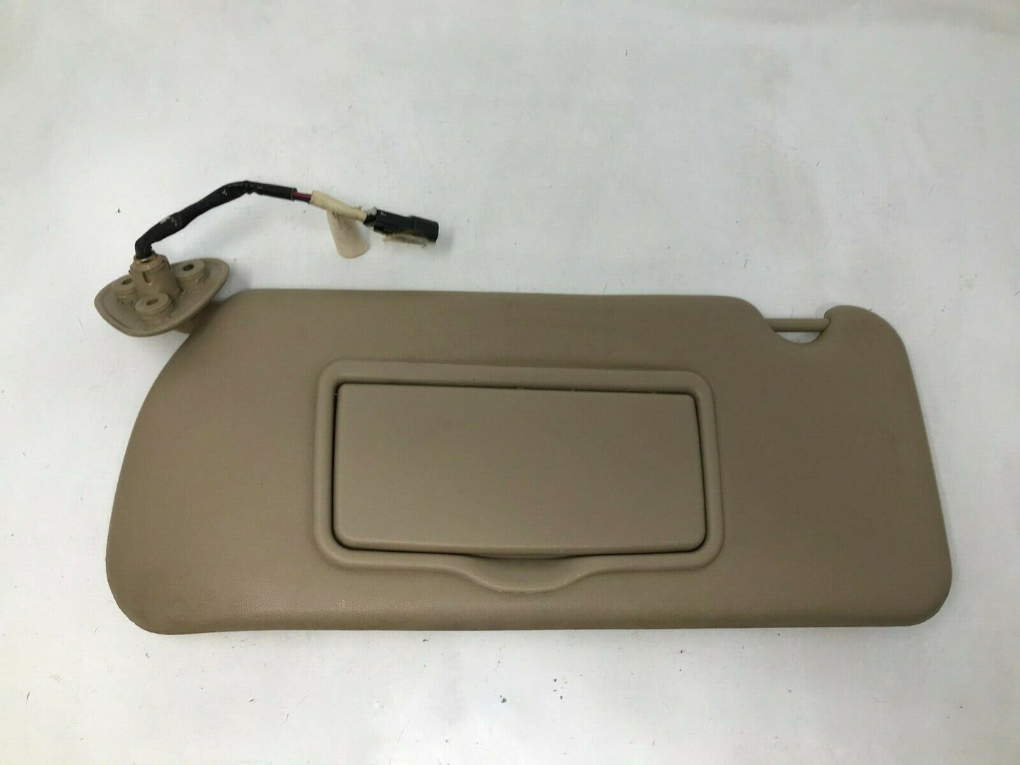 2003-2007 Cadillac CTS Driver Sun Visor Sunvisor Brown Illuminated OEM J02B11003